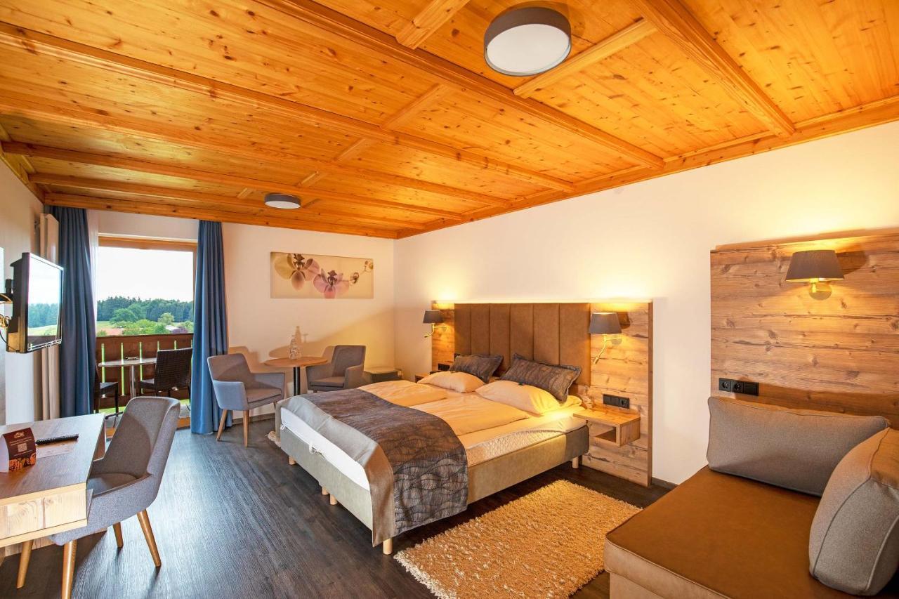 Berg Hotel Weingarten Garni リムシュティング エクステリア 写真