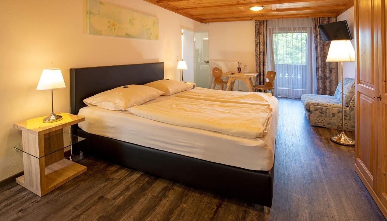 Berg Hotel Weingarten Garni リムシュティング エクステリア 写真